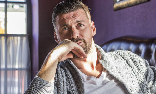 Журналисты рассекретили личность девушки Милевского