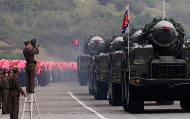 СМИ: Безумный Ким распологает огромным ядерным арсеналом