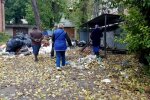Тернополяни влаштували звалище під вікнами житлових будинків - гниль і сморід