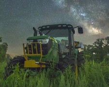 Світляки на тлі зоряного неба захоплюють подих (фото)