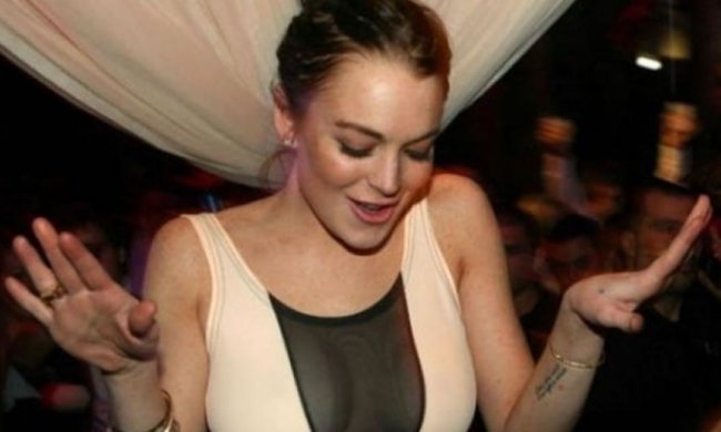 Линдси Лохан устроила скандал в элитном московском клубе