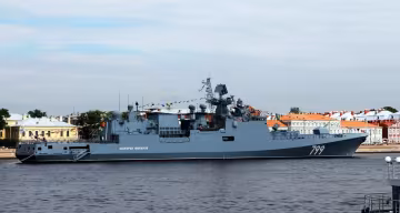 Российский фрегат "Адмирал Макаров"