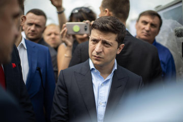 Зеленський терміново скликає силовиків: глави ГПУ, МВС, СБУ і поліції мчать до президента