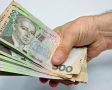 Начальник вимагав від підлеглих брати для нього багатотисячні кредити