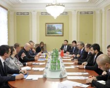 Депутаты поскандалили из-за армии на Донбассе