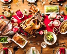 Їжа, стіл святковий