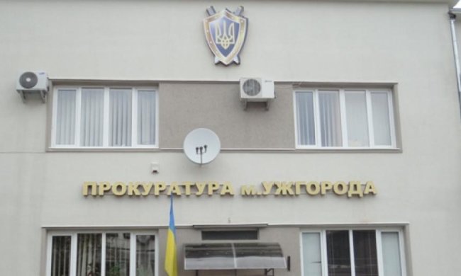 Взрывы в Ужгороде расследуют как теракт
