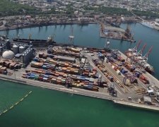 Іноземці не хочуть торгувати з Україною через дорогі порти