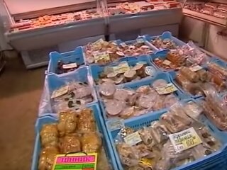 продуктовый магазин, скриншот из видео