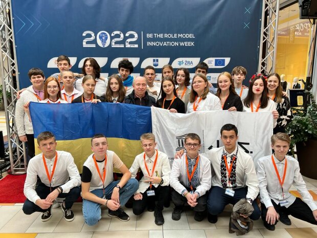 40 золотых медалей для Украины завоевали воспитанники МАН за разработки в биохимии, астрономии, робототехнике и медицине