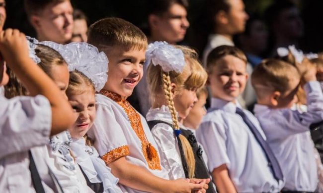 Золота школа: українцям показали, як вкрасти сотні мільйонів на дітях