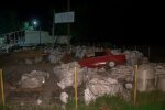 В Днепре "летающий" Жигуль перемахнул через забор и совершил мягкую посадку, — копы не оценили водителя-виртуоза