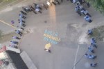 У Харкові силовики охороняють лайливий напис біля консульства Росії - фото дня