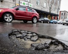 На Марсе и то лучше: качество украинских дорог заставит вас хвататься за сердце