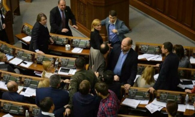 Українські політики мають психологію підлітків