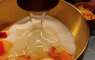 Морквяно-апельсиновий кекс, кадр з відео