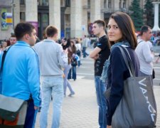 Пенсії, ціни на газ і закордонні паспорти: як влада привітала українців з 1 квітня