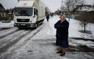 Ледве живі ходимо: пенсіонери волають Захарченка до людяності