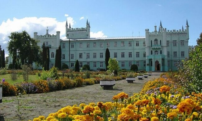  10 самых прекрасных дворцов Украины (фото)