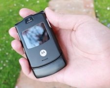 Motorola відродить легендарний телефон