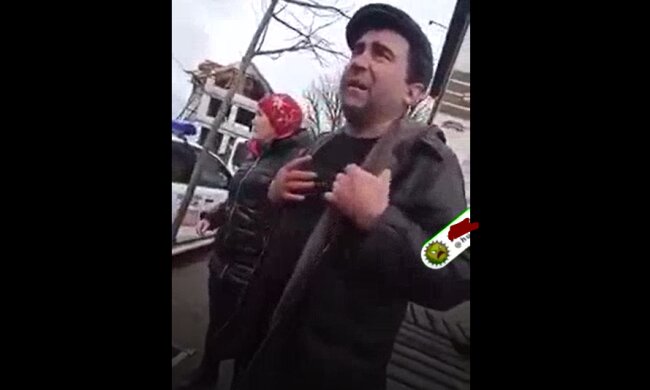 Жена довела киевлянина до пьяных слез, умолял копов забрать к себе: "Она мне ребра сломает!"