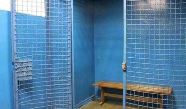 Копов в столичной "подземке" оставят без клеток для задержанных