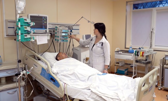 У Львові п'яний водій склав будівлю вдвічі: є загиблі