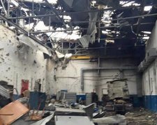 Центр Volvo в окупованому Донецьку зруйнований через обстріли (фото)