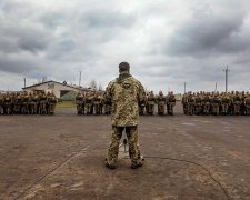 Воєнний стан на 60 днів: українцям підсунули чергову зраду