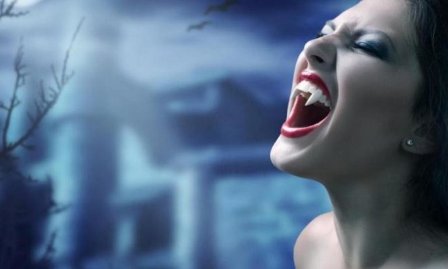 Знаменита вампірка порадувала шанувальників саги: фото