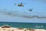 Бойова авіація прикрила кораблі на Азовському морі: йшли через лід і туман