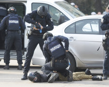 У Дніпрі чоловік відкрив вогонь по дітях з рушниці та зник: копи не збираються його затримувати