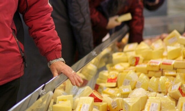 Замість експорту в Росію датчани роздадуть сир бездомним