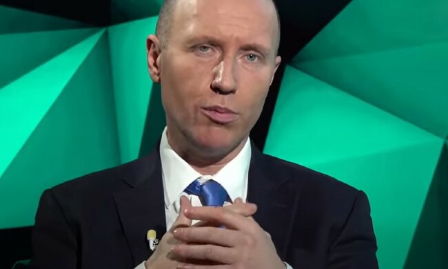 Сейчас складывается противостояние двух военно-политических блоков – НАТО и ОДКБ, - Руслан Бизяев