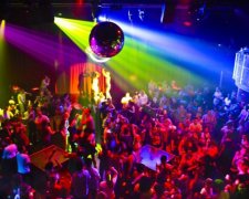 Українець зазирнув за лаштунки нічного клубу у Китаї. Побачене шокує