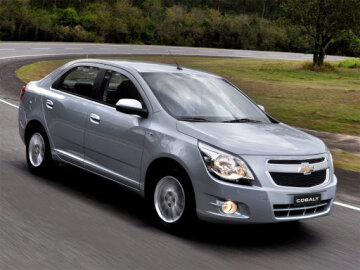 Chevrolet Cobalt, фото: motorpage