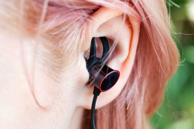 Глава OnePlus назвав головну причину відмови від навушників
