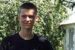 16-річний українець повстав проти депутатів-нероб, сортує сміття сам і отримує за це "лящів": "Ти ще малий, аби вказувати!"