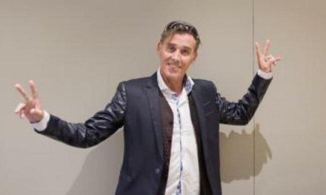 Культовий британський співак зламав ногу на російських дорогах