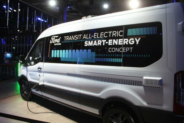 Transit Smart Energy Concept MPV, razborka32
