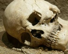 До 9 Травня готові: кримські окупанти торгують рештками солдатів