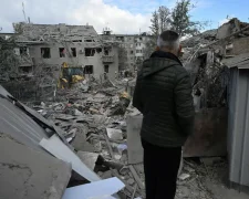 Ракетний удар: руйнування в Києві