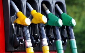Електрокари збанкрутять РФ і Венесуелу
