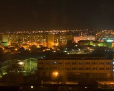 Вночі йорданець врізався в електроопору у Вінниці