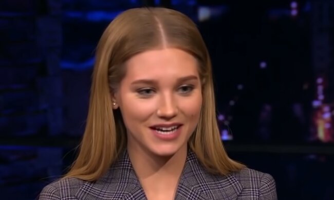 Христина Асмус, серин з відео