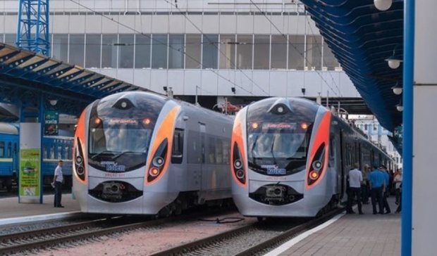 Столичные пассажиры смогут добраться в Харьков новеньким поездом