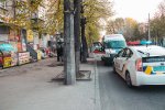 У Києві жінка викинулася з вікна, шансів не було: фото трагедії 18+