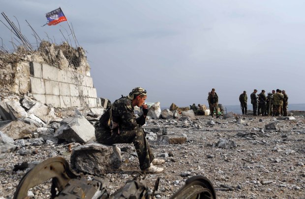 Донбасс в огне: озверевшие боевики крушат все на своем пути