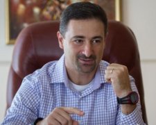 Розвалив галузь і нажив мільйони: дивовижна історія успіху директора Укрпошти