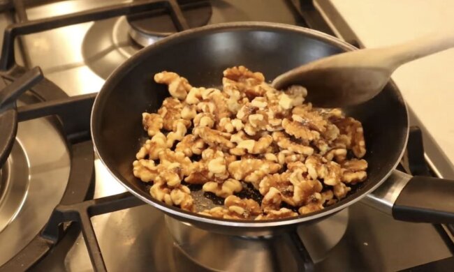 Волоські горіхи: фото скрін Ютуб